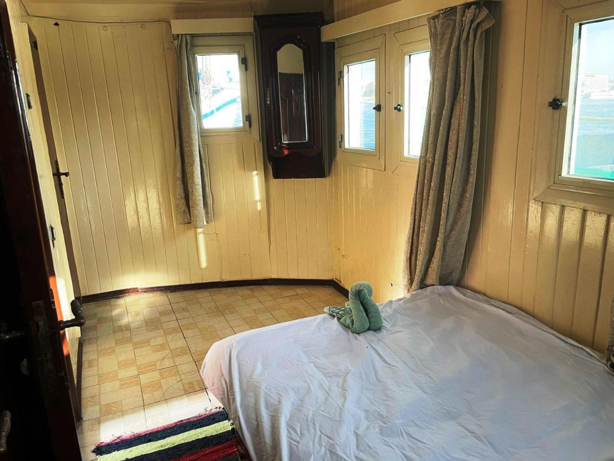 לוקסור Floating Hotel- Happy Nile Boat מראה חיצוני תמונה